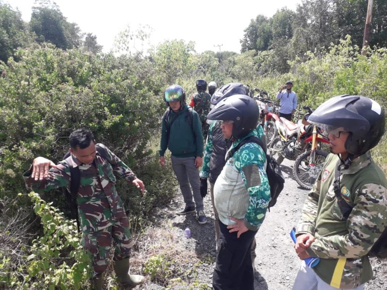 Peninjauan Lokasi Persiapan Kegiatan Karya Bakti TNI di Desa Kuala Lupak Kecamatan Tabunganen Kabupaten Barito Kuala